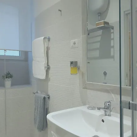 Апартаменты Momaroom Apartament *